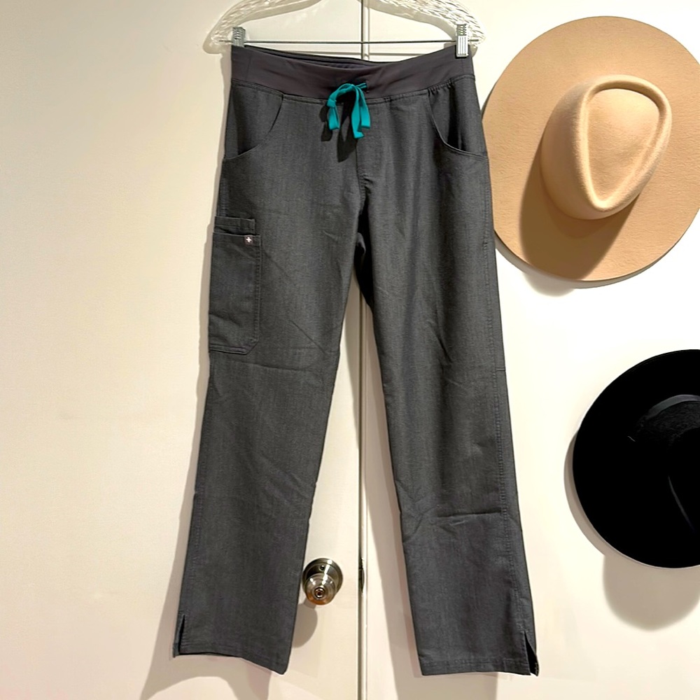 🔴 Figs Scrub Pants